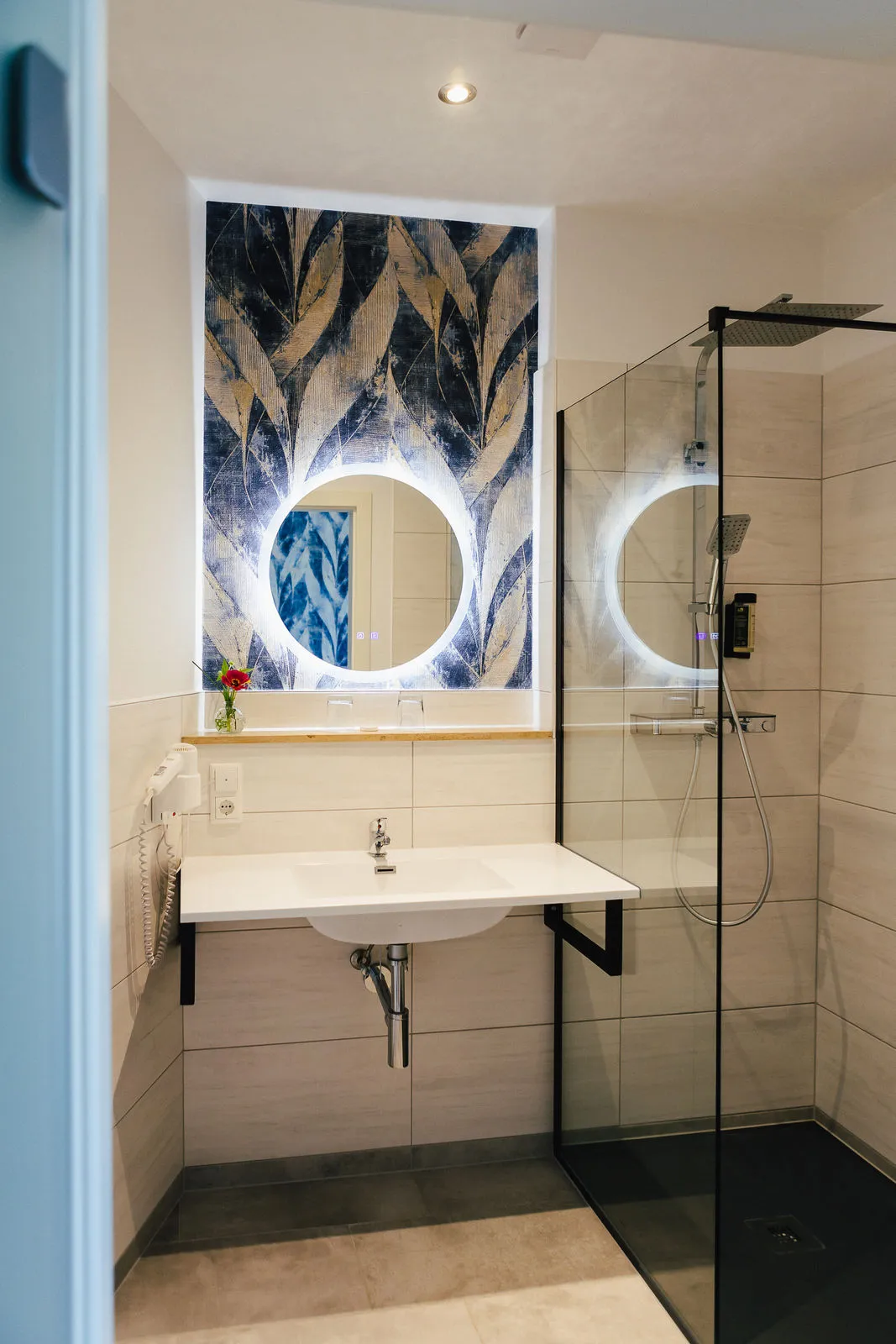 Bad mit bodengleicher Dusche