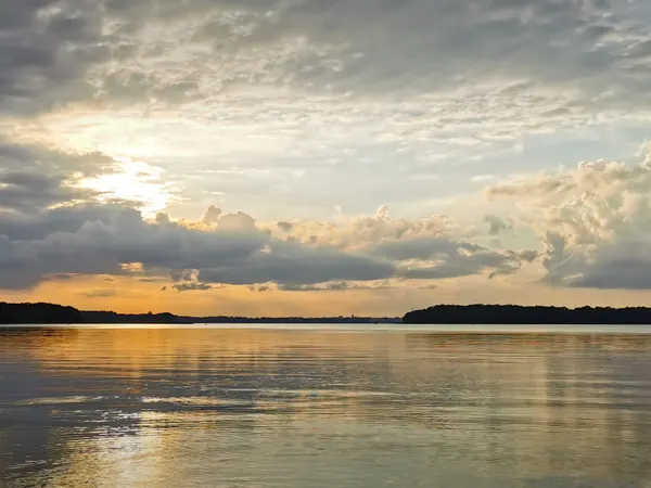 Abendstimmung über dem Schweriner See